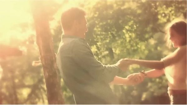 Я тебя целую.