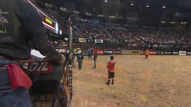 Kaique Pacheco GETS IT DONE for $100,000 at the 2018 Last Cowboy Standing смотреть онлайн