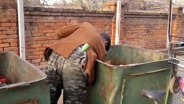 #Бомж #яблоновски зовут валера смотреть онлайн