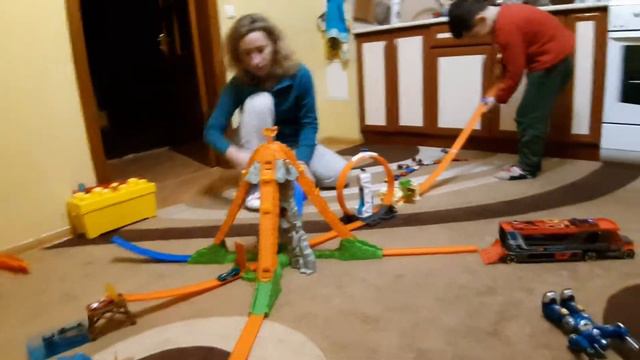 Хот Вилс Вулкан, Hot Wheels Лабаратория, Treck Builder Hot Wheels.
