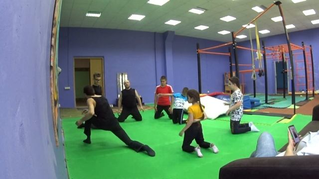 НаРодная ГимнАсТиКа 133-1 в Клубе Воздушно-Силовой Атлетики. СКК "Вместе" смотреть онлайн