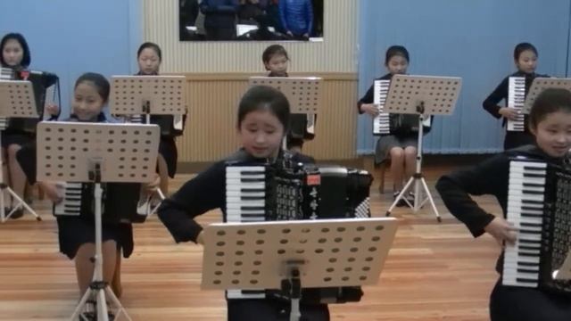 Music class in Mangyongdae Children's Palace смотреть онлайн