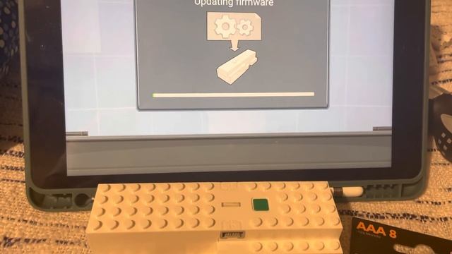 Lego Boost - Move Hub смотреть онлайн