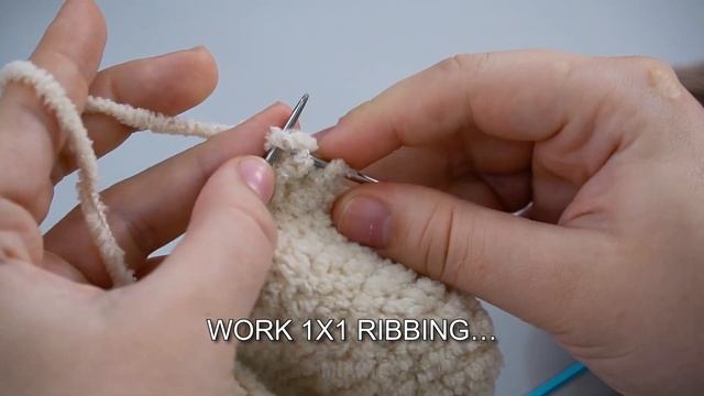 Simple knitted baby booties “Teddy bears” - socks knitted with needles! смотреть онлайн