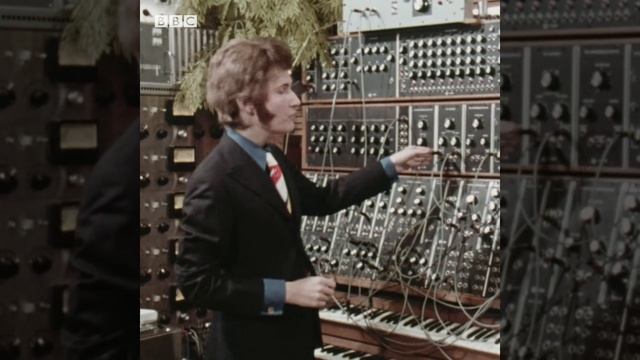 Wendy Carlos Demonstrates Her Moog Synthesizer In 1970