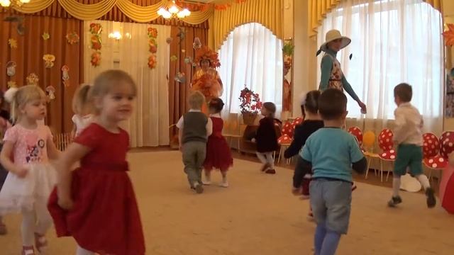 Праздник осени в садике 29.10.2015 смотреть онлайн