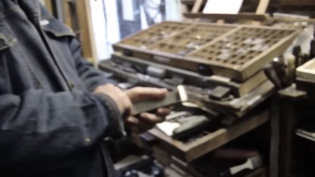 Bücherlust und Druckertrost: 50 Jahre Buchkunst von Eric van der Wal (Porträt; LWL-Kultur) смотреть онлайн