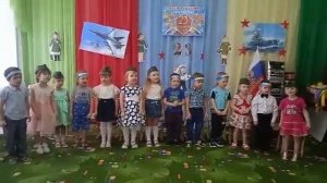 НАША АРМИЯ СИЛЬНА - ОХРАНЯЕТ МИР ОНА!