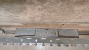 Монтаж реечного потолка