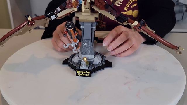 LEGO Hungarian Horntail Dragon 76406 смотреть онлайн