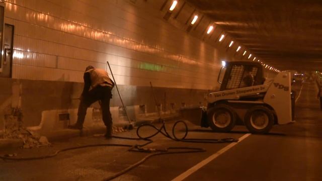 Maastunnel W03D02 смотреть онлайн