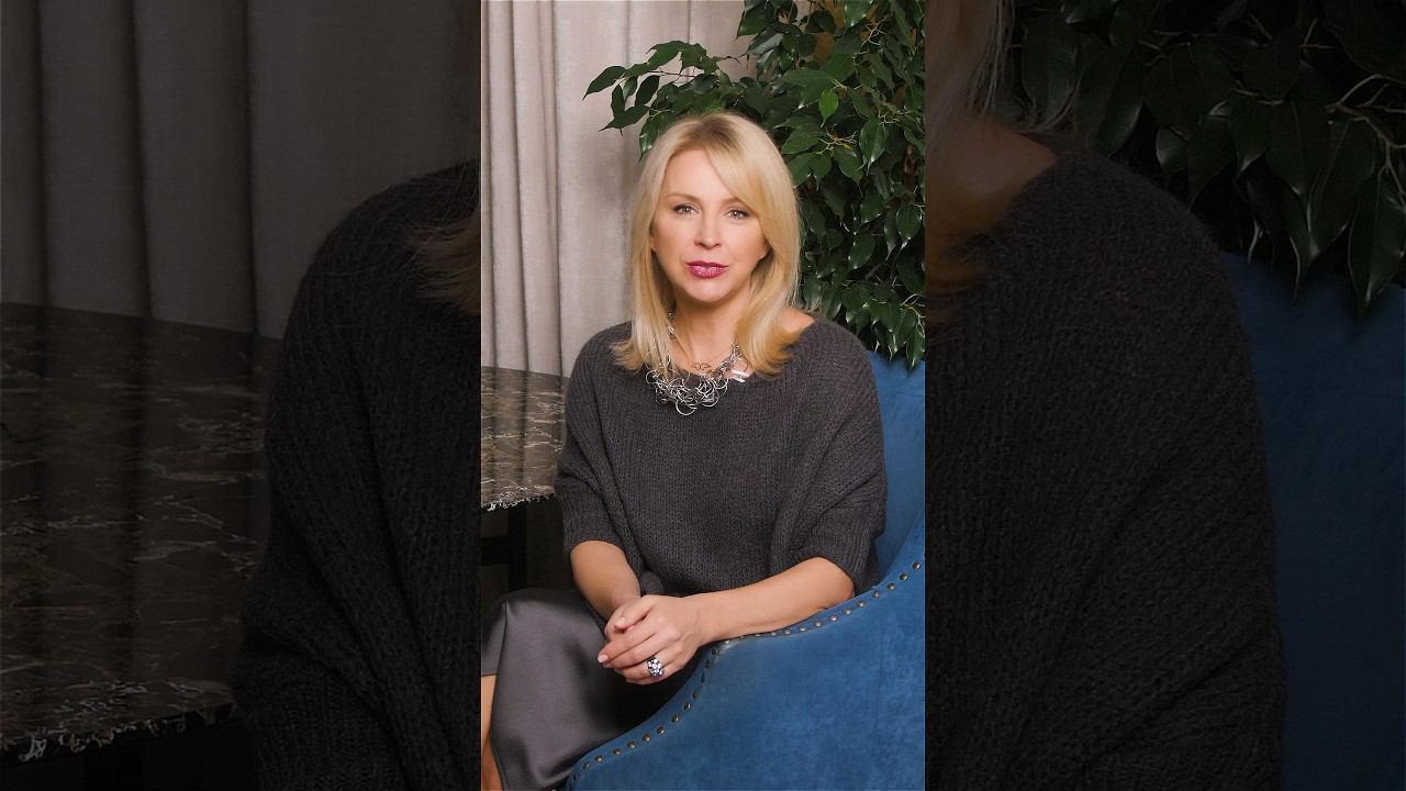 Сохнет кожа? Вот скрытая причина #shorts #красота #уходзасобой #омоложениелица смотреть онлайн