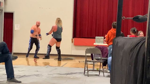 Justin Savage and Addison Caine vs The Starr Twins. Selmer Tennessee 12-19-2020 смотреть онлайн
