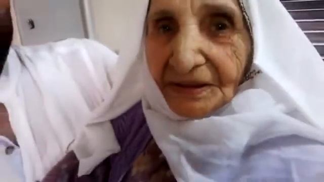 Yaşlı Teyzenin Erdoğan Sevgisi смотреть онлайн