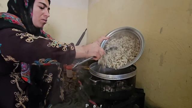 Narges Is In The Last Weeks Of Pregnancy🤰 And Cannot Help Babak In The Construction 💔 #villagelife.