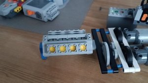 LEGO Technic engine V8 / Лего Техник двигатель V8