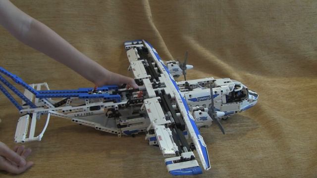 Самолет Lego Technic смотреть онлайн