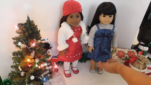 My American Girl Dolls dressed for the Christmas Holiday смотреть онлайн