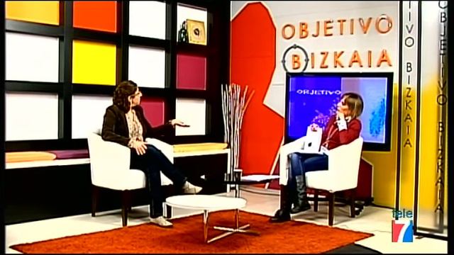 Entrevista a la escritora María Frisa en Tele7 смотреть онлайн