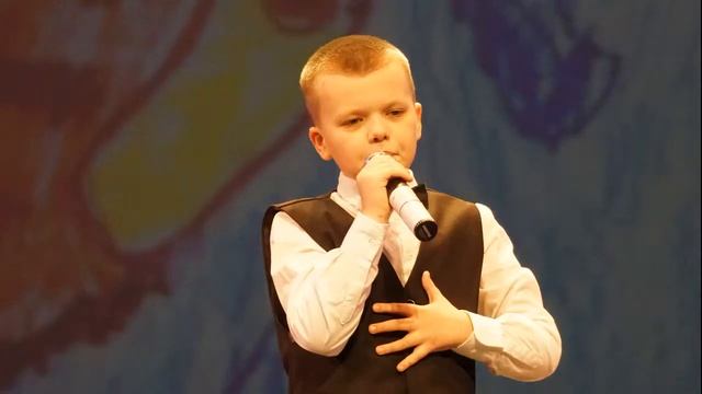Фото-ролик "Солнечные -лучики - 2019" смотреть онлайн