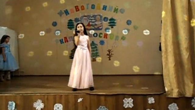 Новогоднее выступление. Младшая школа смотреть онлайн