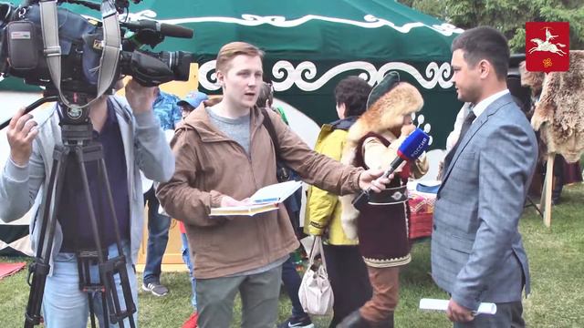 В г Екатеринбурге прошел городской Сабантуй Официальную делегацию от Республики Башкортостан пред смотреть онлайн