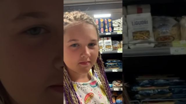 Покупочки чееек. Жалко не подгузники)) смотреть онлайн