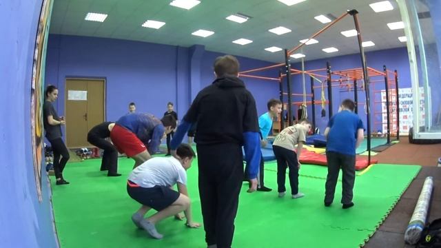 НаРодная ГимнАсТиКа 101-1 в Клубе Воздушно-Силовой Атлетики. СКК "Вместе" смотреть онлайн