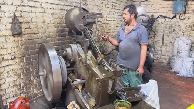 Мощный заводской процесс производства шестигранных болтов смотреть онлайн