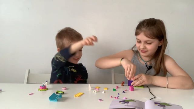 41396 Friends: Mia's Puppy Playground - Unboxing & Review! 2020 57 piece set! смотреть онлайн