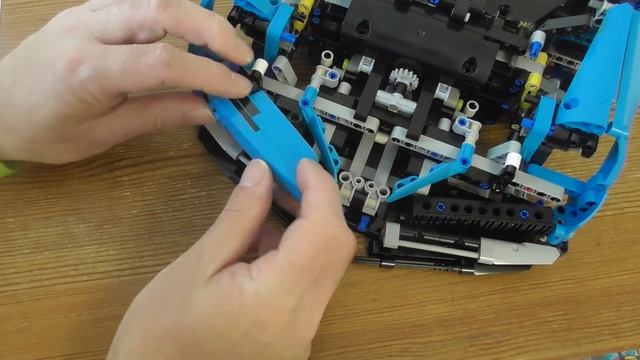 Building Lego Technic Bugatti Chiron SET 42083 PART 13 смотреть онлайн