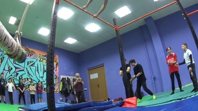 НаРодная ГимнАсТиКа 97-3 в Клубе Воздушно-Силовой Атлетики. СКК "Вместе" смотреть онлайн