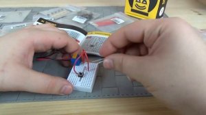 Необычный электронный конструктор  Микроник-супер игрушка!