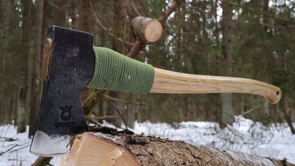 Обработка и уход за топорищем.