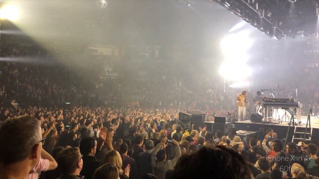 iPhone X at Arcade Fire concert - Toronto 4k смотреть онлайн