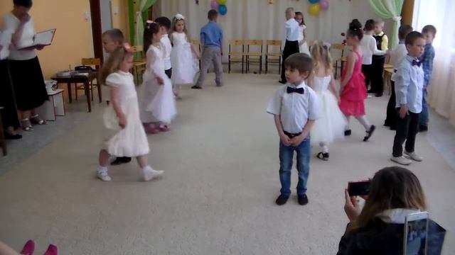 Київ, дитячий сад 311, 6 група, Випускний (3) 2016 смотреть онлайн