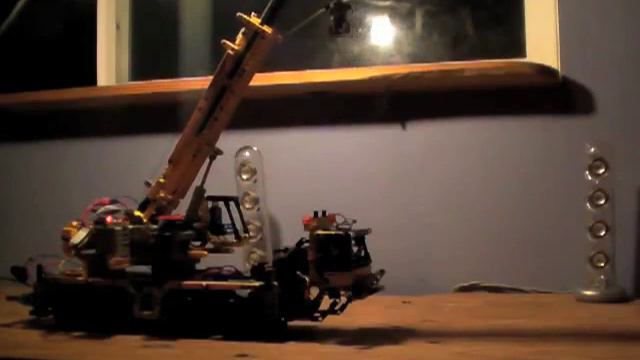 Remote Controlled Motorized Lego Technic Crane 8053 смотреть онлайн