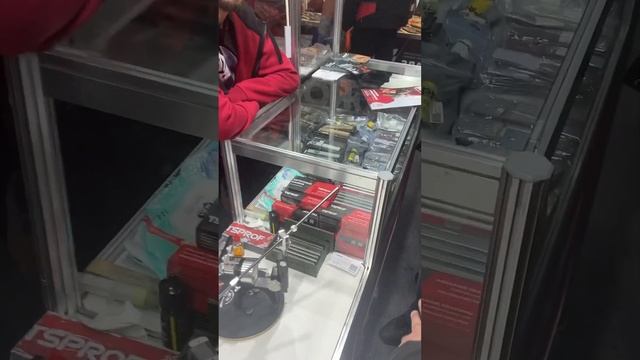 Ждем всех на выставке до 19 часов смотреть онлайн