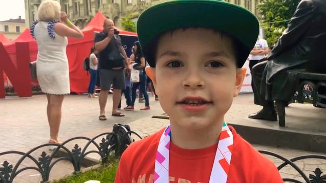 Kids Run 100m. Нова Пошта Напівмарафон Одеса. Моя 33 медаль смотреть онлайн