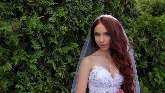 Мы любим в этом мире огромном..