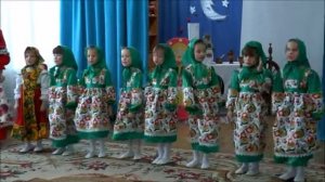 В ЛАВКЕ НА ПРИЛАВКЕ МАТРЁШЕЧКИ СТОЯТ
