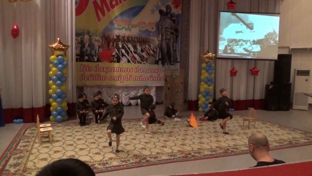 Поздравление ветеранов детский сад №18 Балдырган г.Атырау смотреть онлайн