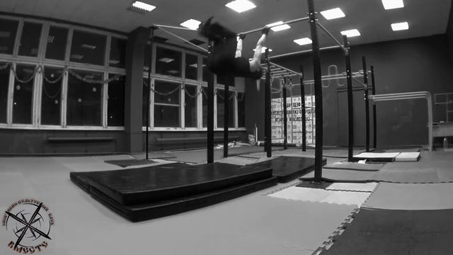 Внимание! Опасно!! Не Повторять!!! Крутое Падение с ПереКладины!) СКК "Вместе" смотреть онлайн