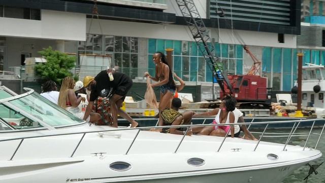 CINEMATIC 4K MIAMI River WEEKEND SCENE 2024 BEST CLIPS OF THE MIAMI RIVER WITH BOATHUB !!!