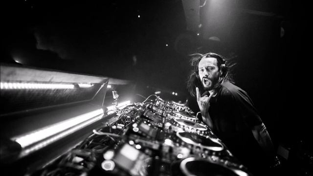Bob Sinclar- World, Hold On (Children of the sky) Club Mix смотреть онлайн