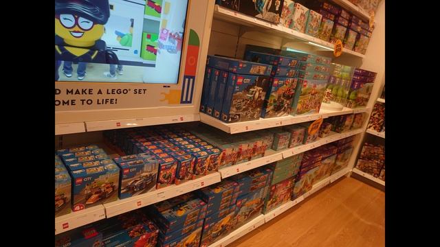 Brand New Lego Store - Stansted Airport - Sept 2022 Lego Stock смотреть онлайн