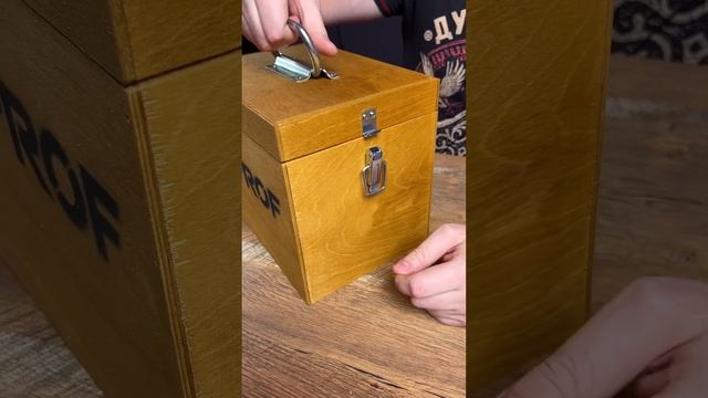 Фирменный ящик TSPROF Blitz смотреть онлайн