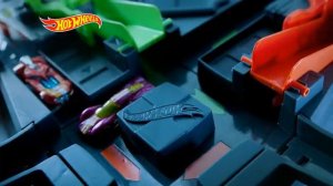 Игровой набор Hot Wheels GFH87 Грандиозные столкновения