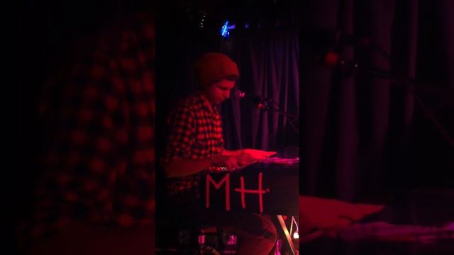 Michael Cera Plays Piano Encore for Mister Heavenly смотреть онлайн