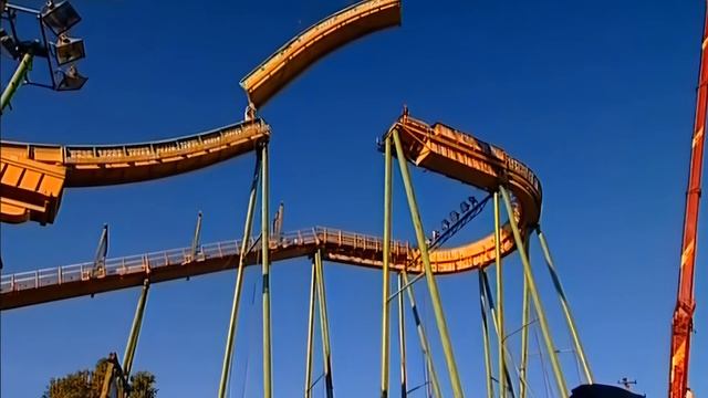 Галилео  Водяная горка в центре города